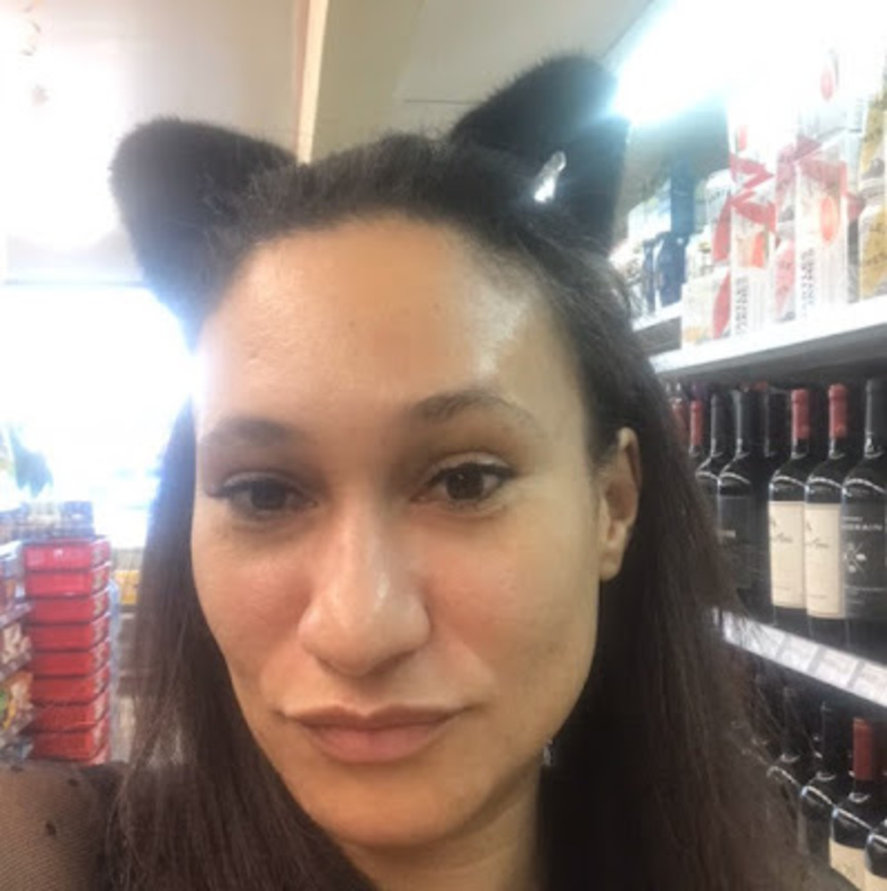 Meet your Posher, Andrea